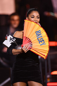 Halsey+MTV+EMAs+2019+Show+tRSMq_1RVFhx.jpg