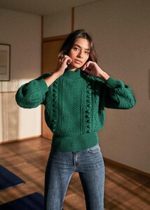 2109031821_AmauryJumperggpra5rx1zhmrr4te1jzd.thumb.jpg.e46a4ab80f70c6379105ff2700b158fd.jpg