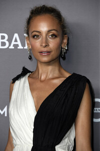 Nicole+Richie+2019+Baby2Baby+Gala+Presented+l1CJrt4i2xtx.jpg