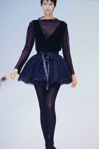 241803660_genny-fw-1994(4).thumb.jpg.328ddb8f501f3acf5f574132897f6ae3.jpg