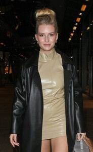        lot201119BZNimage109.jpg