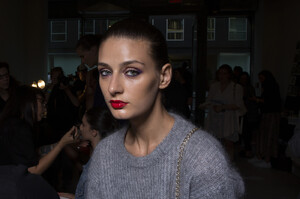 245693886_NaeemKhanSpring2020BackstageO1zyhLBS1Crx.thumb.jpg.6038fc253b258e3456e6cc9bf6893ea8.jpg