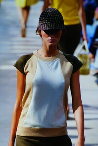 310865030_louis-vuitton-ss-2000(5).thumb.jpg.73074610c6eb6a591d59889fccea2c12.jpg