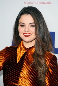        sel171119BZNimage103.jpg