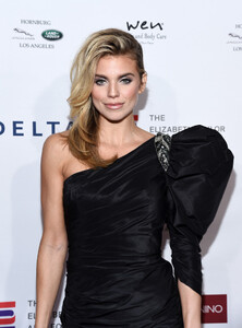 AnnaLynne+McCord+Mark+Zunino+Atelier+Hosts+mMqxYEppbzxx.jpg