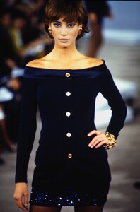 371969822_donna-karan-ss-1991(3).thumb.jpg.faafd67b14a59879a0f0139b8bcc14dd.jpg