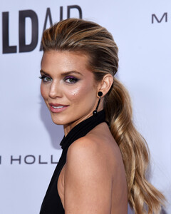 AnnaLynne+McCord+2019+WildAid+Gala+Arrivals+S6uFdjQo6wnx.jpg