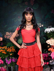 Jourdan+Dunn+Business+Fashion+Presents+VOICES+2GraL6x8Xstx.jpg