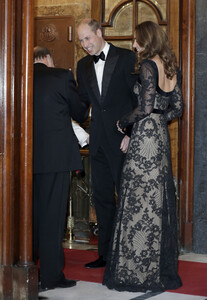 Duke+Duchess+Cambridge+Attend+Royal+Variety+g60Jbv3RMfBx.jpg