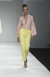 498332801_DaiRees2001WomenRTW49.thumb.jpg.71cb84a3a9ed14bb5c7057ea4cde9e2c.jpg