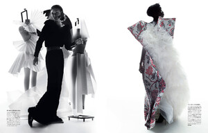 6-GRACE_ELIZABETH_ANOK_YAI_VOGUE_JAPAN_JANUARY_2020_NICK_KNIGHT-232-233.jpg