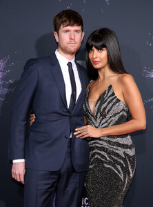 Jameela+Jamil+2019+American+Music+Awards+Arrivals+M7Xh4yS_bENx.jpg