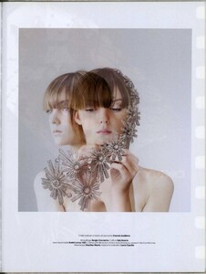 Jalouse_66_ Dec2003-Jan2004_LucyInTheSkyWithDiamonds_006.jpg