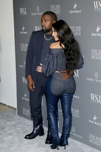 Kim+Kardashian+WSJ+Magazine+2019+Innovator+NUZV8_qP5pDx.jpg
