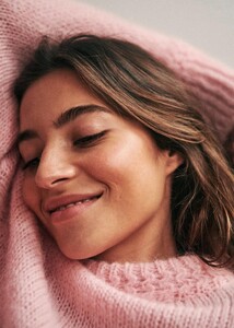 657158706_ChuckJumperptcqd8mnafsqqo1qo9emm.thumb.jpg.475c223cf840c52f02c7174a73df5175.jpg