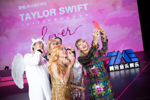        tay121119BZNimage106.jpg