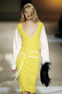 Junko+Shimada+Fall+2002+mH8zamHq8F6l.jpg
