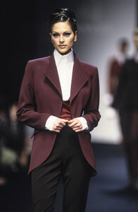 683427837_Lanvin1993WomenRTW58.thumb.jpg.26363a82995d784d75eae30b88b5dfcf.jpg