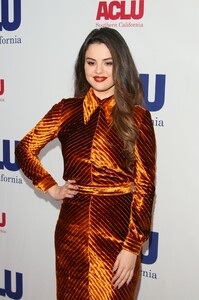        sel171119BZNimage105.jpg
