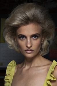 750027027_LouDallasSpring2020Backstage-YU_DXarBjgx.thumb.jpg.8c4e31b883ff88e10b669cb0807b3ebe.jpg