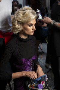 750364860_LouDallasSpring2020BackstageM-XstWRPZvUx.thumb.jpg.1e3097d7122f2ae50704ec55e9b9c376.jpg