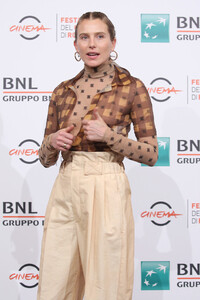 Dree+Hemingway+Run+Hunted+Photocall+14th+Rome+EAUBokgdR8yx.jpg