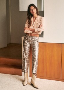 857142754_Florenceshirtnoxlfkjbcu4lf9zdwxfg2.thumb.jpg.cf1dc53f72c3078017b91e7defddc87c.jpg