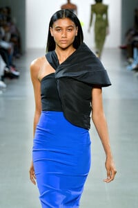 876799423_AlietteRunwaySeptember2019NewYorkFashionp-T7yusO5f8x.thumb.jpg.61e476998d0579b5c43d51ca5b63e9d4.jpg