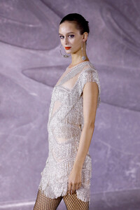 893975911_NaeemKhanRunwaySeptember2019NewYorkvyKQnPKRUZjx.thumb.jpg.3abbd59c5db81d483808d9144595feed.jpg