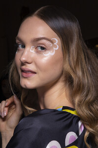 926469803_CynthiaRowleySpring2020BackstageB6L6-XnrdHcx.thumb.jpg.4d9e36b10058c5685f18f836aeb4d9e0.jpg
