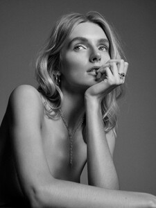 974849668_Eva-Staudinger-by-Max-Liebenstein-31.thumb.jpg.ad8ac2f342366e815cfcec0b4688e88d.jpg