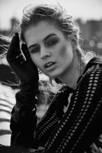 Alena-Frolova-Isaac-Anthony-15.thumb.jpg.336f7c00759262ff3f83388a8f677c97.jpg