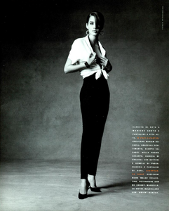 Demarchelier_Vogue_Italia_February_1991_06.thumb.png.20b7cdf8bdb5cafedcd6f02843702692.png