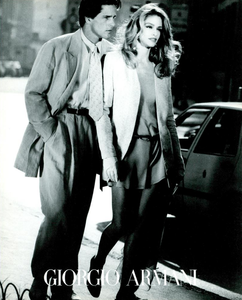 Fallai_Giorgio_Armani_Spring_Summer_1991_02.thumb.png.ac8103adae3176da1e7dfc54520c65a9.png