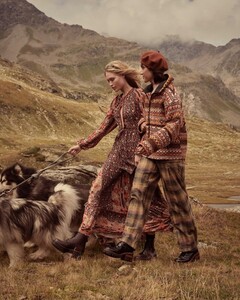 Free-People-Holiday-2019-Campaign11.jpg