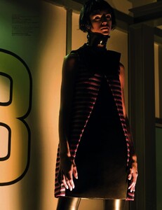 Jalouse_104_October2007_WeAreTheRobots_04.jpg