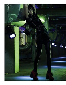 Jalouse_104_October2007_WeAreTheRobots_07.jpg