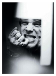 Jalouse_137_Fev2011_Camille02.jpg