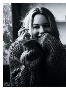 Jalouse_137_Fev2011_Camille03.jpg