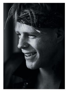 Jalouse_137_Fev2011_Camille05.jpg