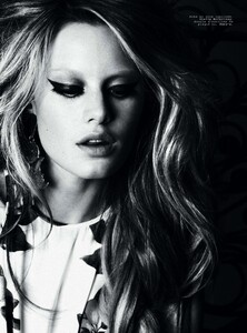 Jalouse_138_March2011_Feminissima_06.jpg