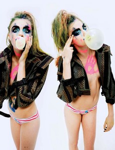 Jalouse_147_February2012_Cara_011.jpg