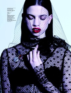 Jalouse_159_April2013_LilyTheStrange_14.jpg