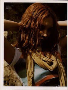 Jalouse_71_June2004_ALombreDesJeunesFillesEnFleurs_03.jpg