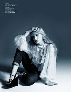 Jalouse_89_April2006_BlondeOnBlonde_04.jpg