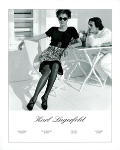 Karl_Lagerfeld_Spring_Summer_1991_01.thumb.png.c05f700d56146be74c183a4e8958f3b6.png