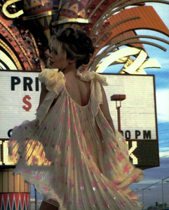 Maser_Harriet_Selling_Spring_Summer_1991_03.thumb.png.06134cc0ef2e459e5fba2679fb18c7d8.png