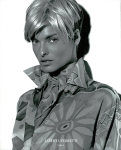 Meisel_Alberta_Ferretti_Spring_Summer_1991_07.thumb.png.64d0436914fc86cfc3e7313f6b78a474.png