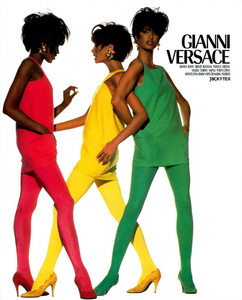 Penn_Versace_Spring_Summer_1991_02.thumb.png.f7b11813130f427928179beaf68f1a48.png