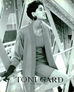 Toni_Gard_Spring_Summer_1991_01.thumb.png.ca0946a927055a6437c54fd17c900bcd.png